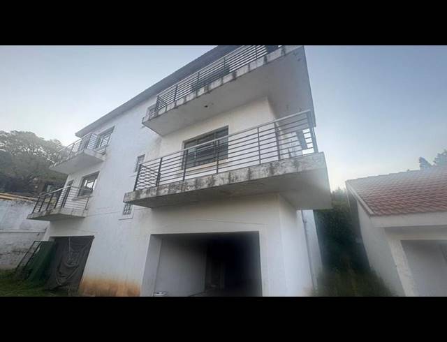 8 BEDROOM HOUSE FOR SALE IN KENSINGTON
